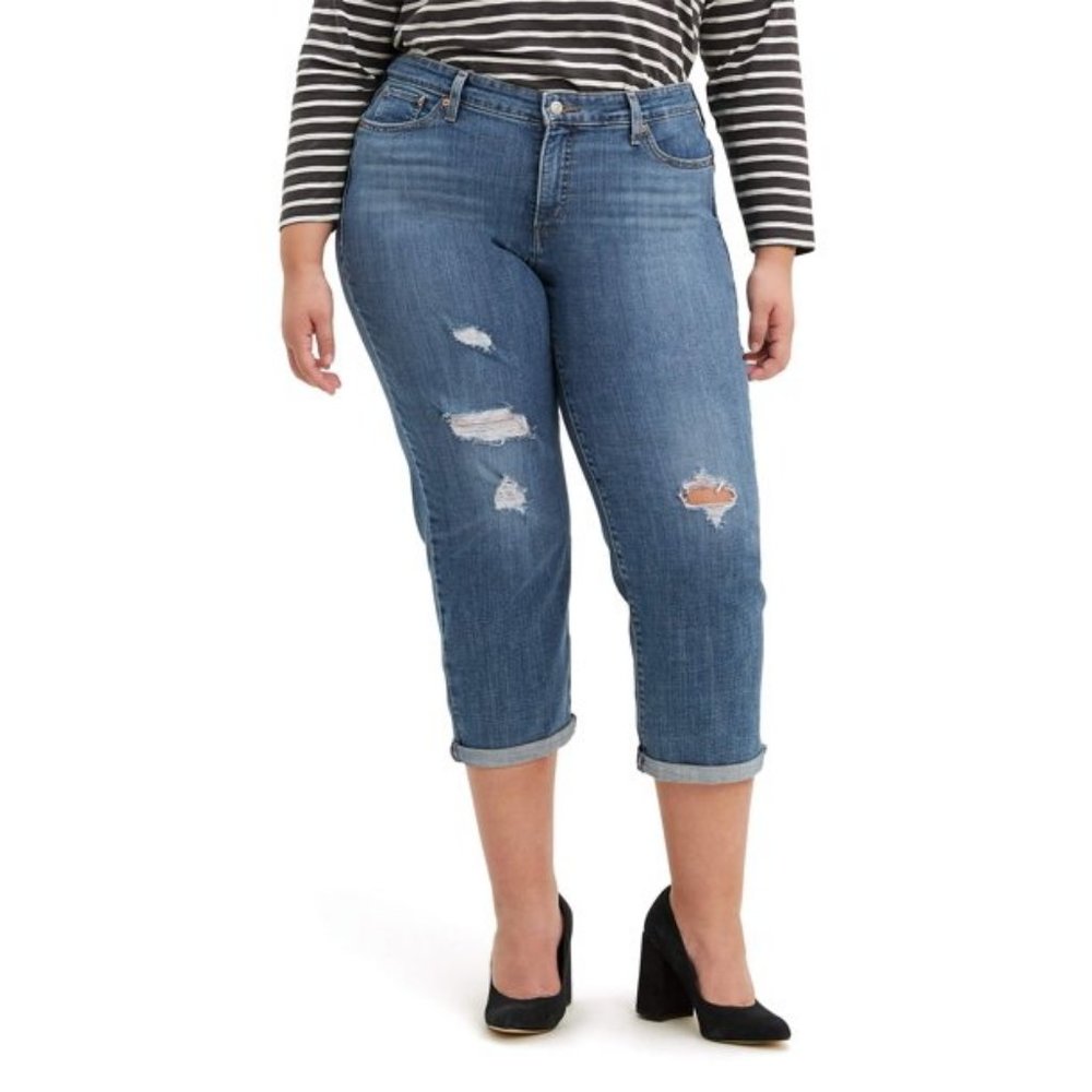 NWT Levi's Boyfriend Distressed Cropped Mid-Rise Denim Blue Jeans